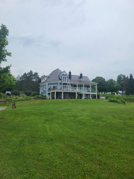 La Colline aux bleuets